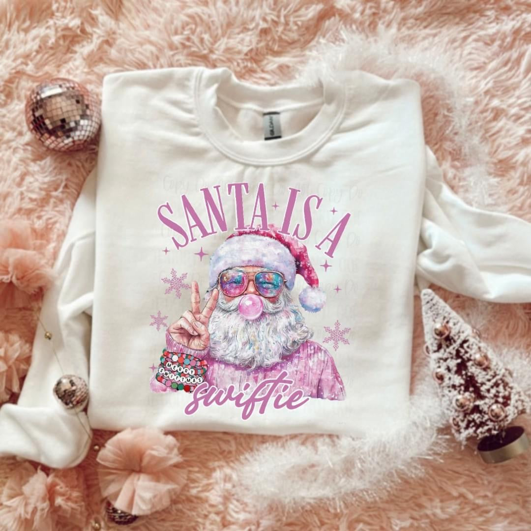 SANTA IS A SWIFTIE
