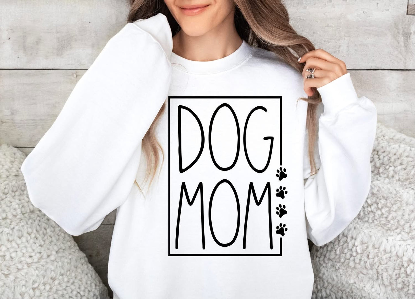 DOG MOM
