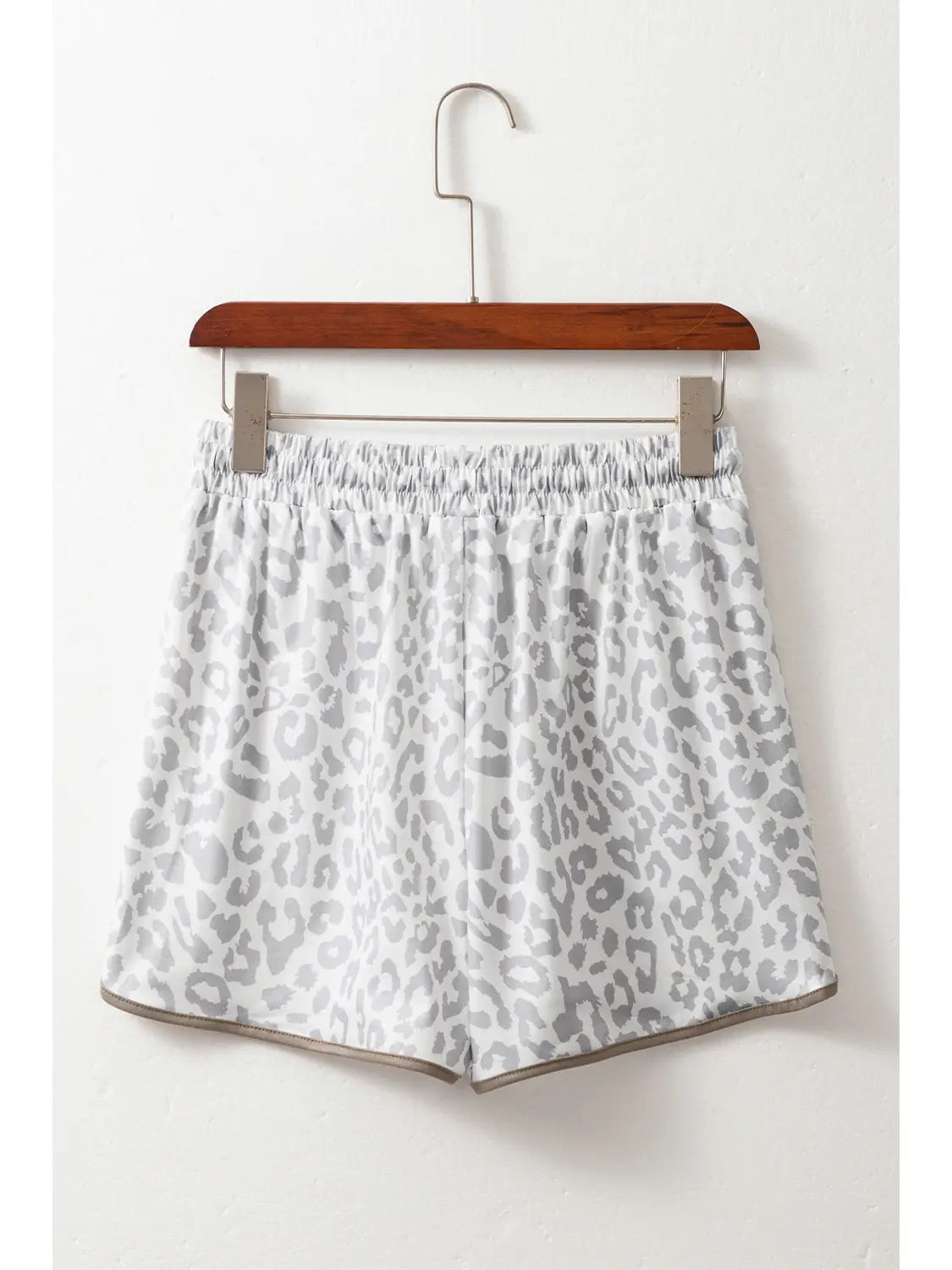 LEOPARD ELASTIC WAIST SHORTS
