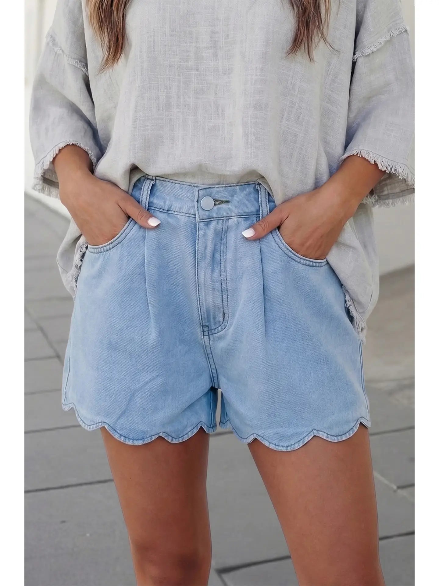 SCALLOPED TRIM DENIM SHORTS